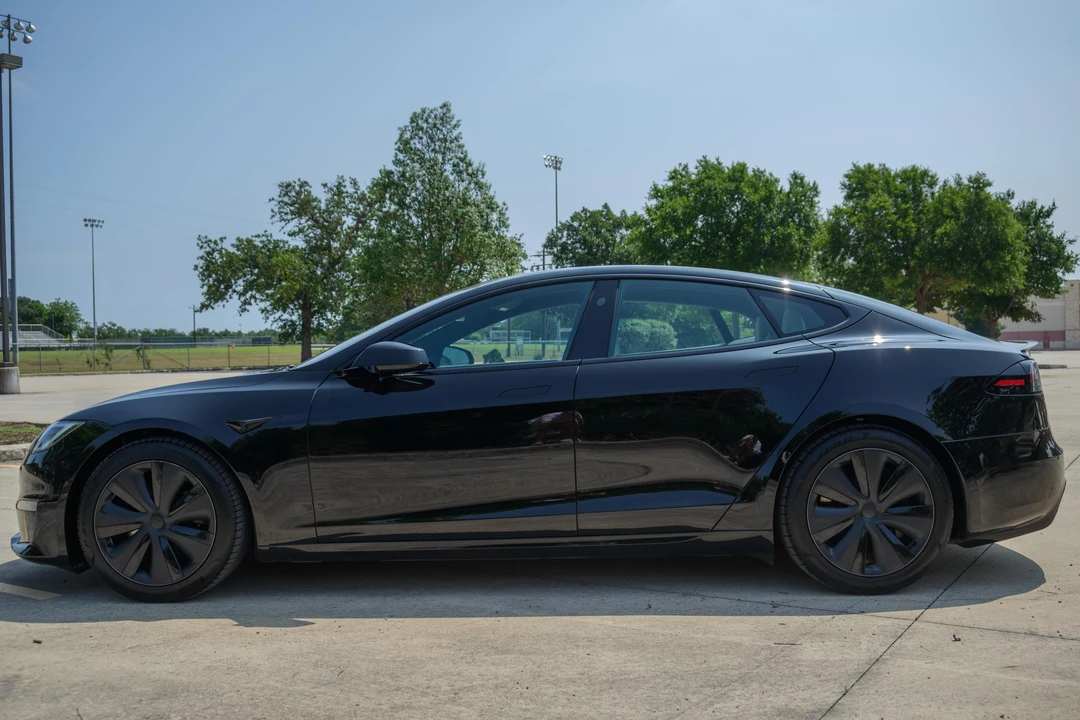2022 Tesla Model S Plaid - Image 3 of 6