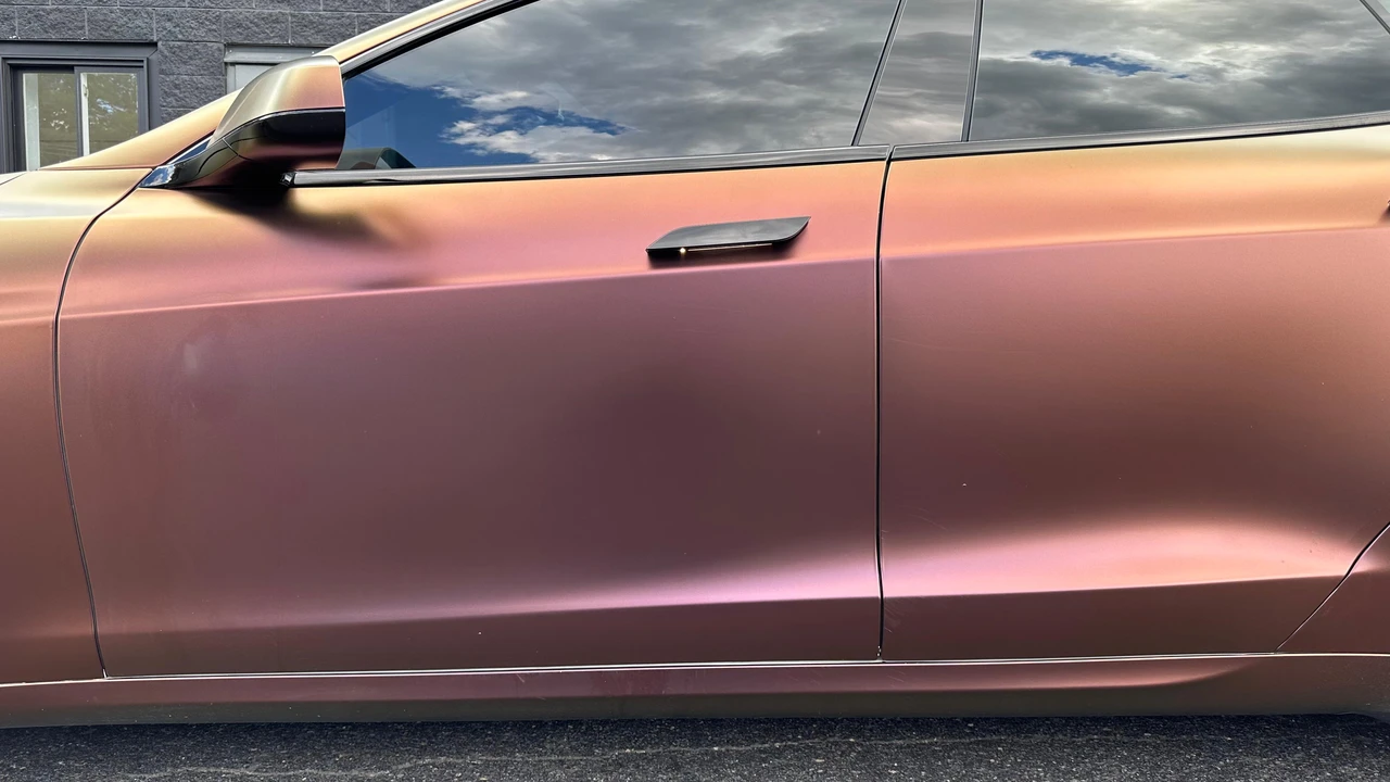 2022 Tesla Model S Plaid - Image 22 of 31