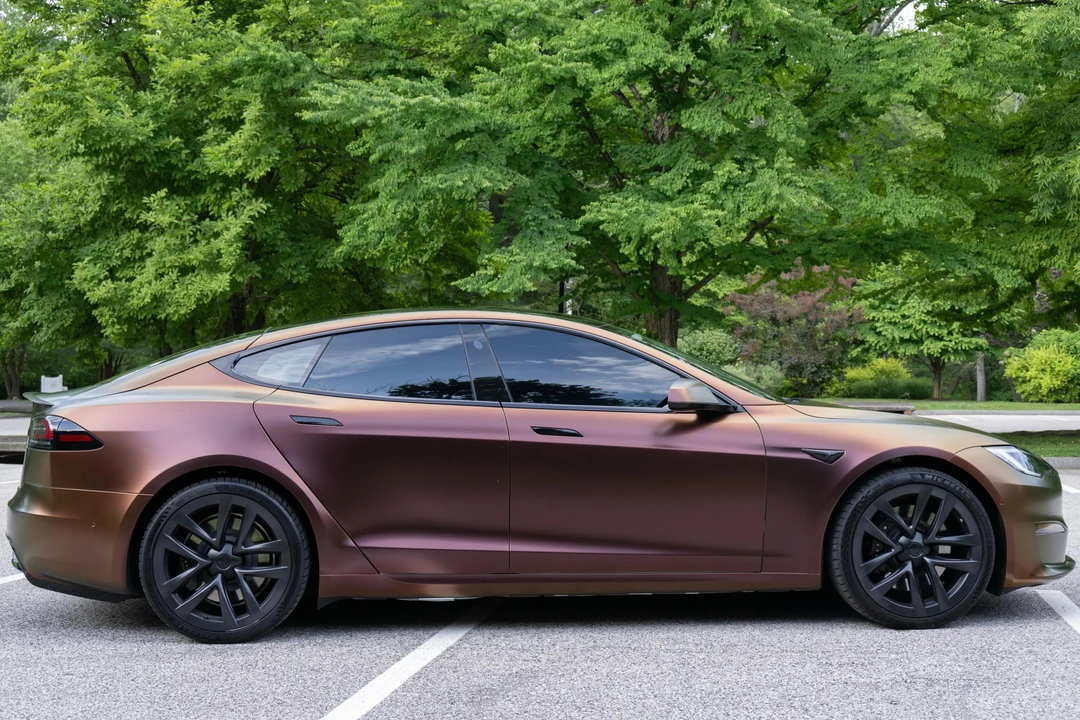 2022 Tesla Model S Plaid - Image 3 of 31