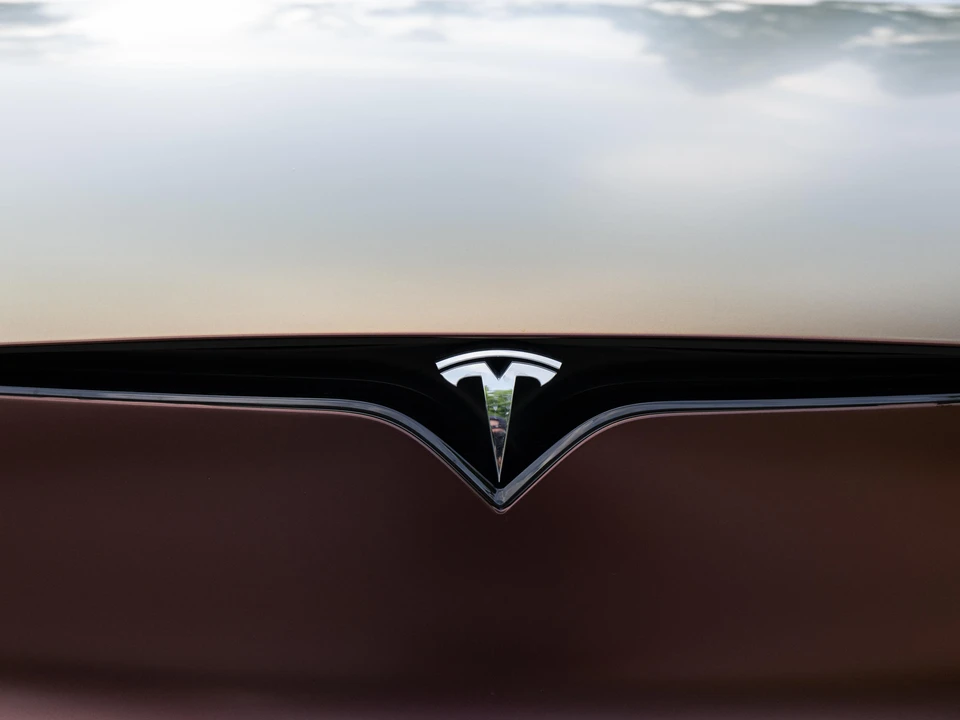 2022 Tesla Model S Plaid - Image 16 of 31