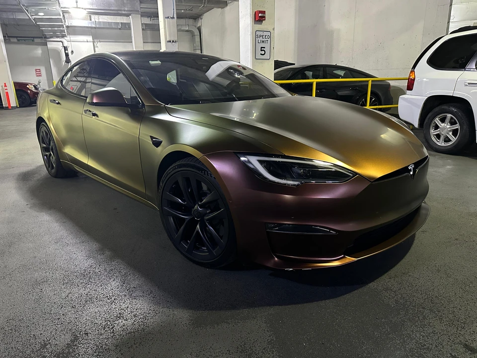 2022 Tesla Model S Plaid - Image 14 of 31