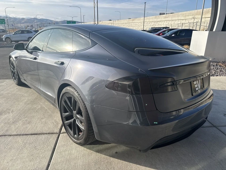 2022 Tesla Model S Plaid - Image 6 of 21
