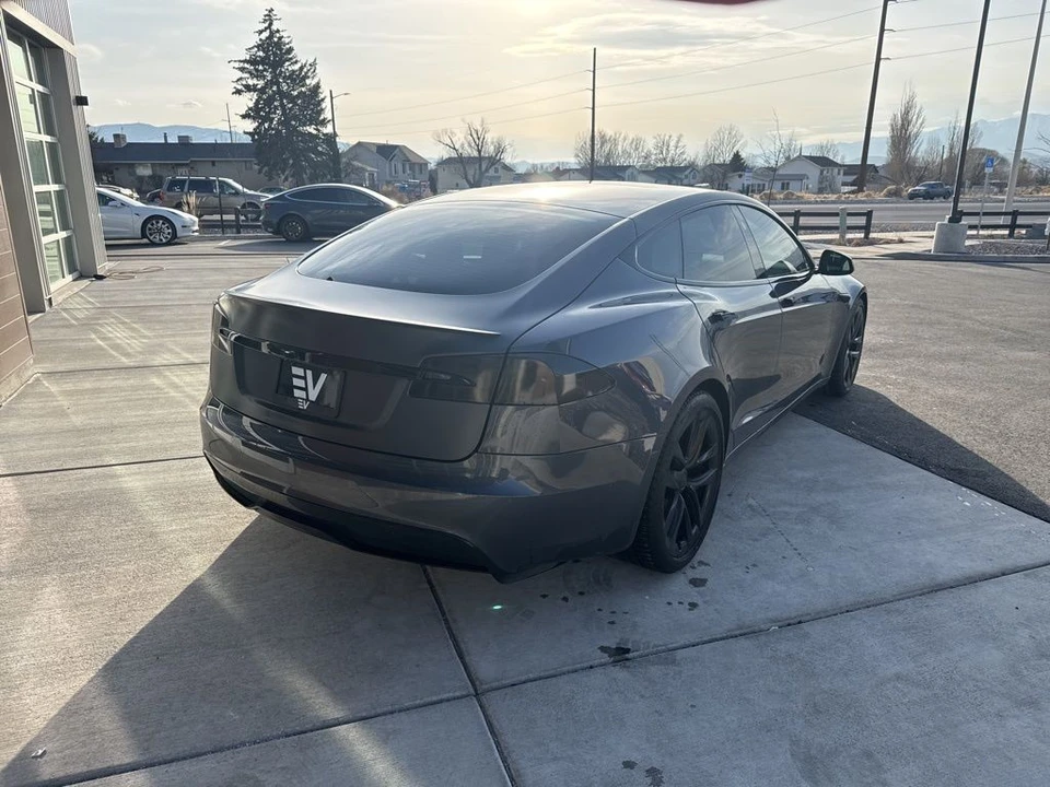 2022 Tesla Model S Plaid - Image 8 of 21
