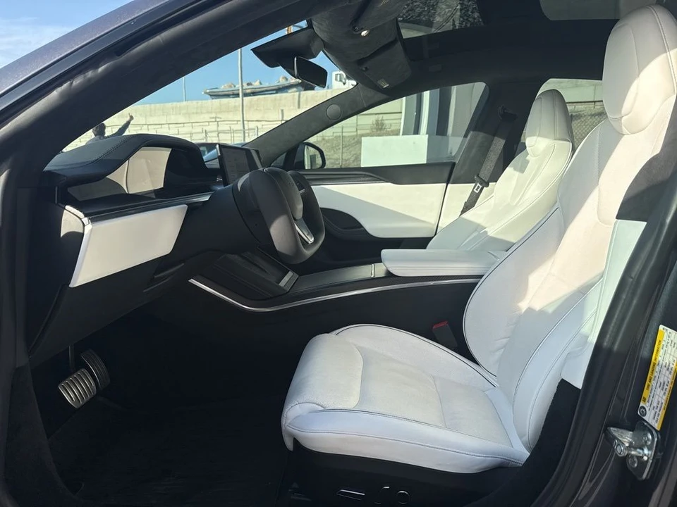 2022 Tesla Model S Plaid - Image 13 of 21