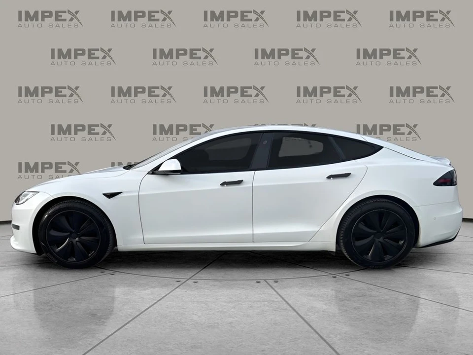 2022 Tesla Model S Plaid - Image 2 of 21