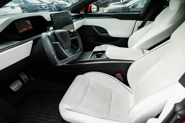 2022 Tesla Model S Plaid - Image 5 of 12