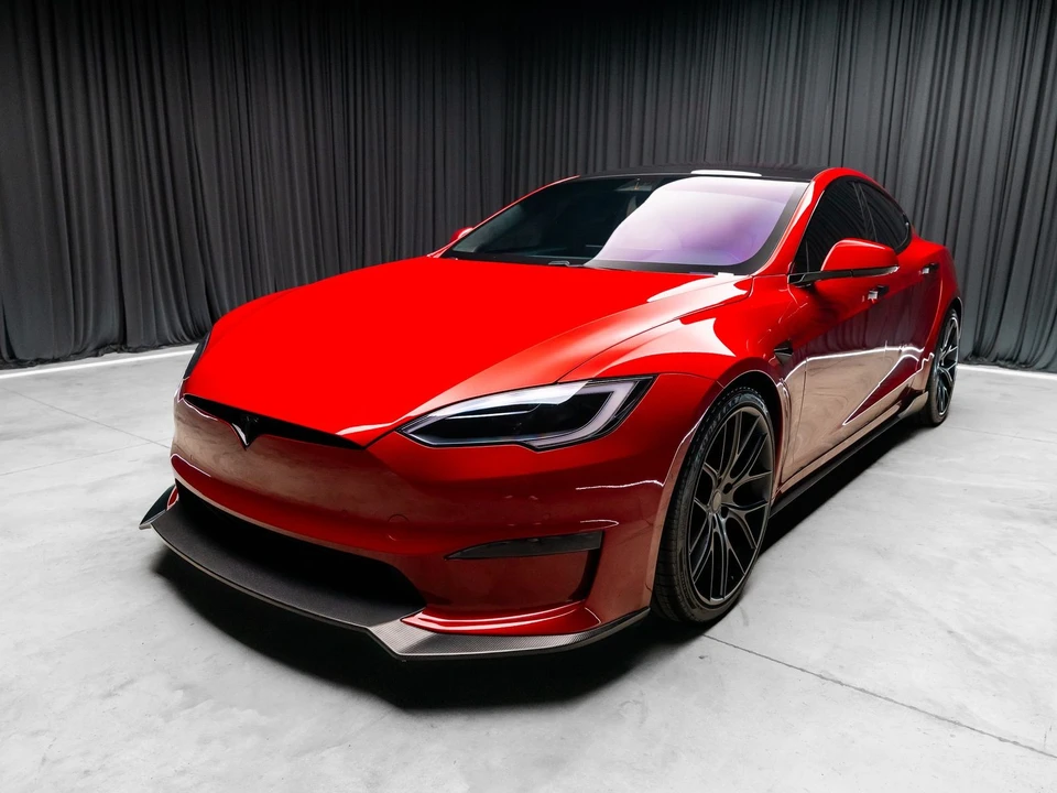 2022 Tesla Model S Plaid - Image 9 of 12