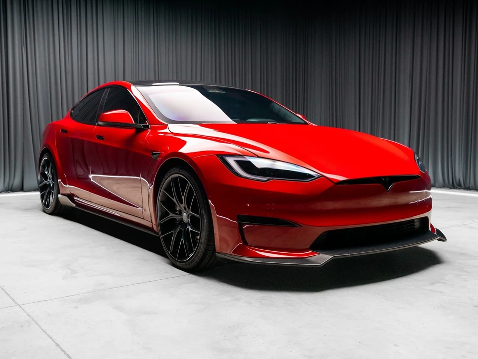 2022 Tesla Model S Plaid - Image 2 of 12