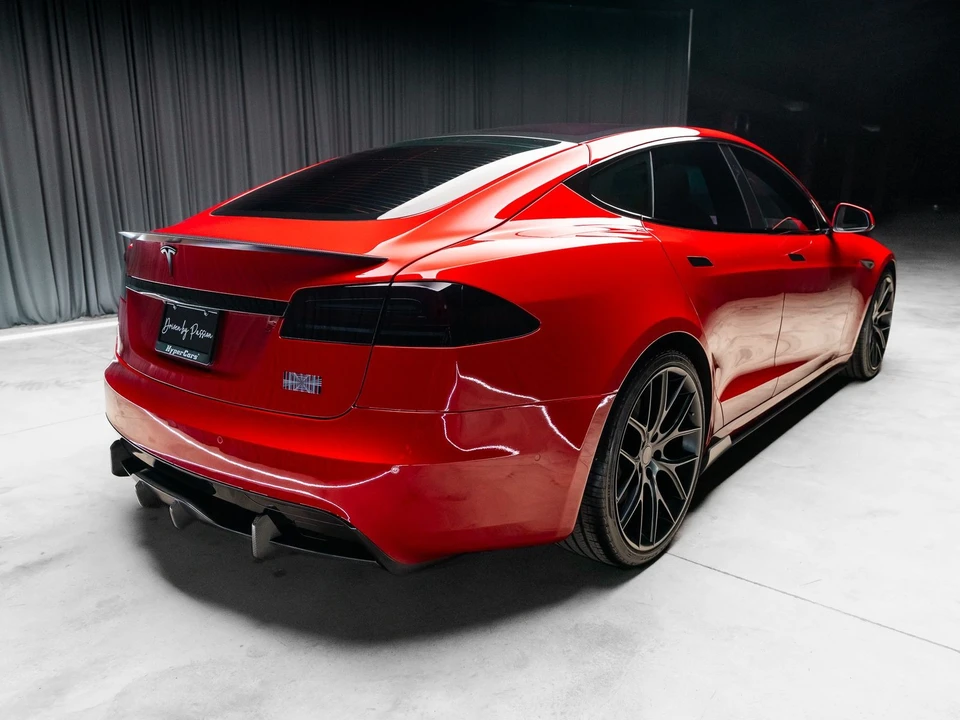 2022 Tesla Model S Plaid - Image 11 of 12