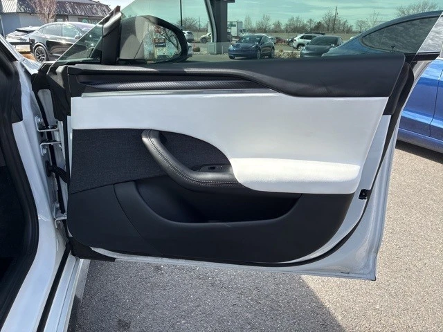 2022 Tesla Model S Plaid - Image 19 of 21