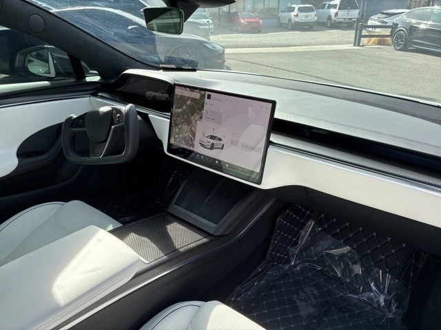 2022 Tesla Model S Plaid - Image 20 of 21