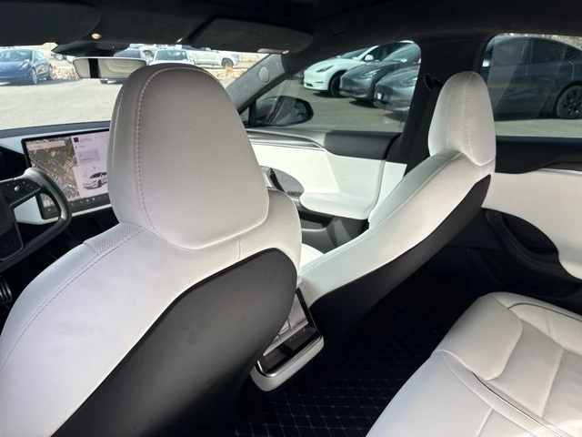 2022 Tesla Model S Plaid - Image 13 of 21