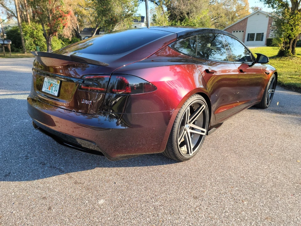 2022 Tesla Model S Plaid - Image 5 of 20