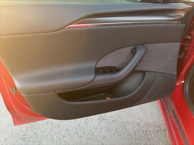 2022 Tesla Model S Plaid - Image 10 of 21