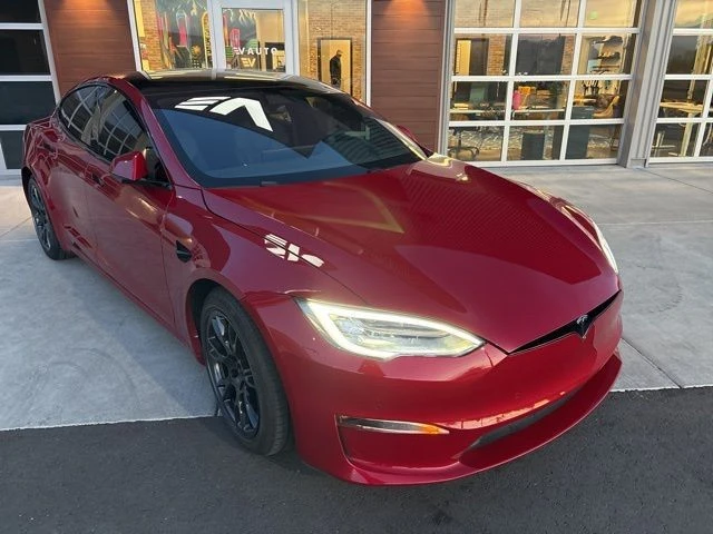 2022 Tesla Model S Plaid - Image 2 of 21