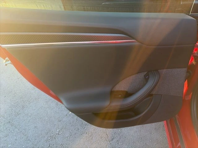 2022 Tesla Model S Plaid - Image 13 of 21