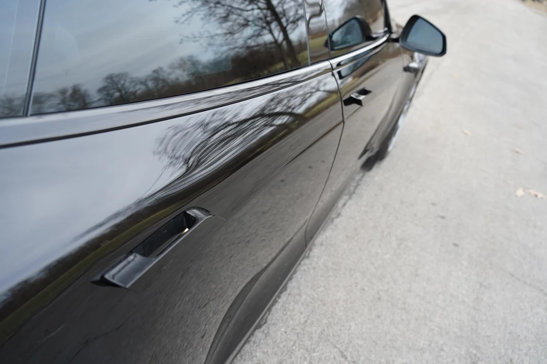 2022 Tesla Model S Plaid - Image 19 of 31