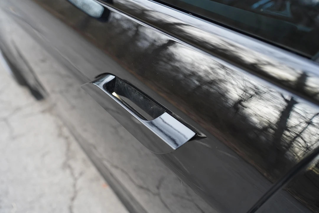 2022 Tesla Model S Plaid - Image 15 of 31