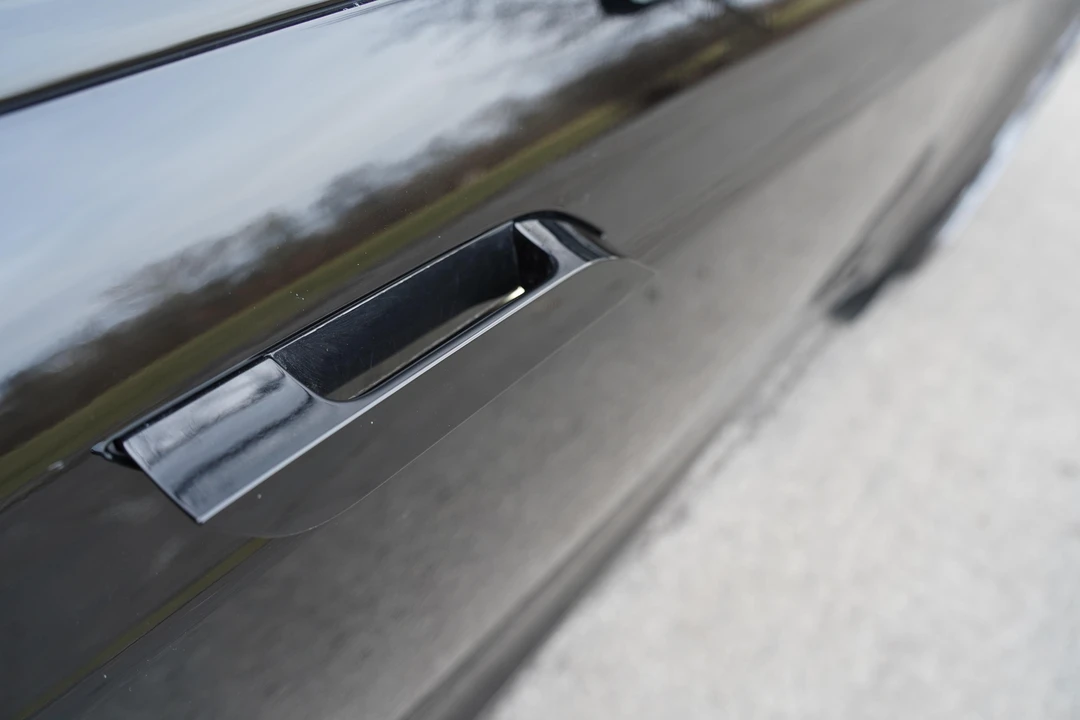 2022 Tesla Model S Plaid - Image 21 of 31