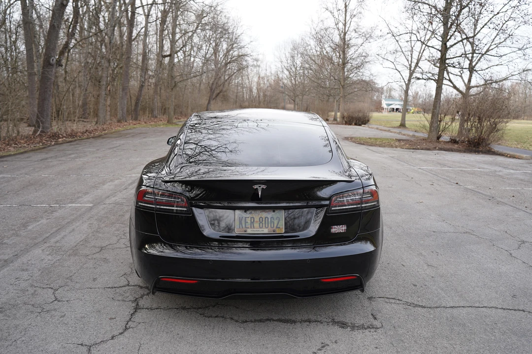 2022 Tesla Model S Plaid - Image 8 of 31