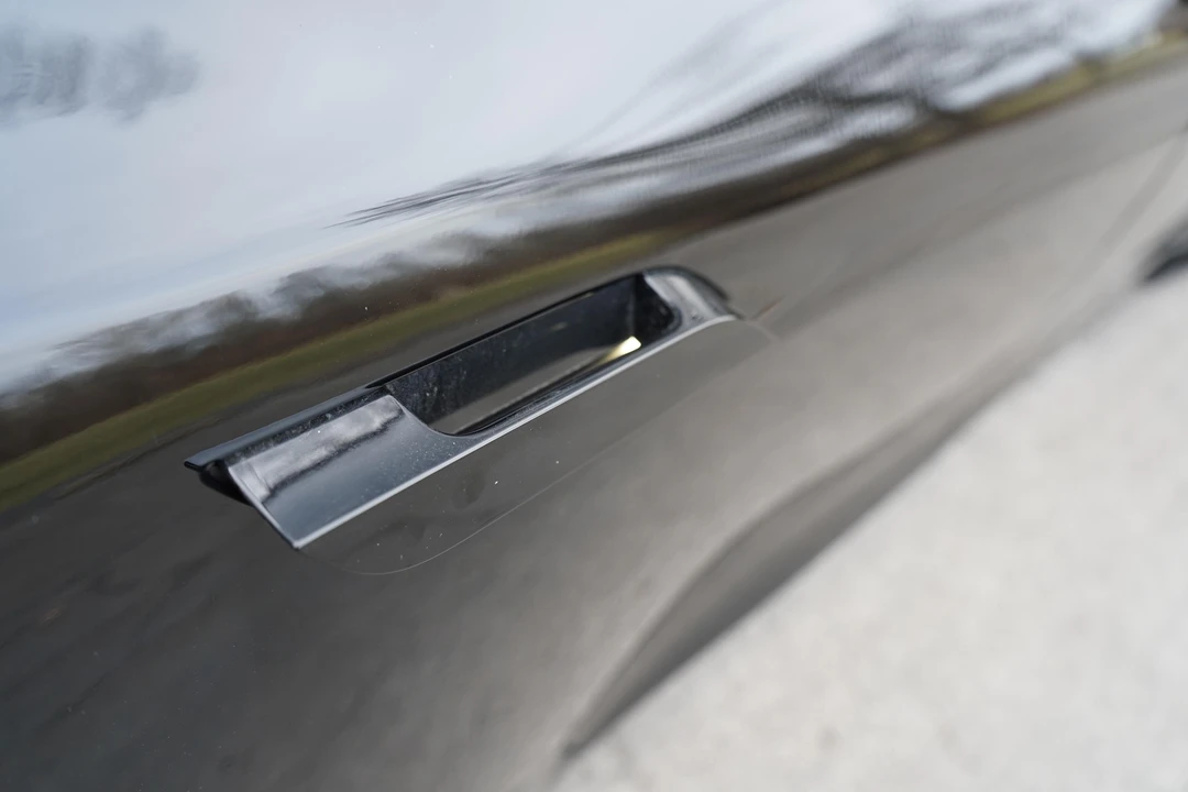 2022 Tesla Model S Plaid - Image 20 of 31