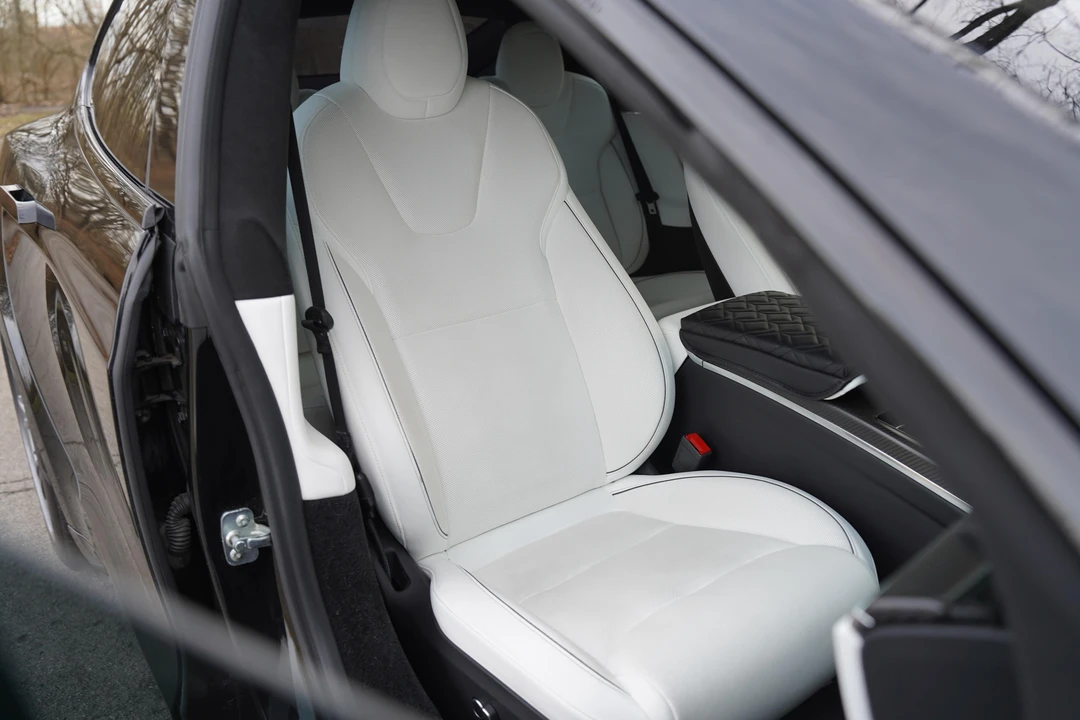 2022 Tesla Model S Plaid - Image 31 of 31