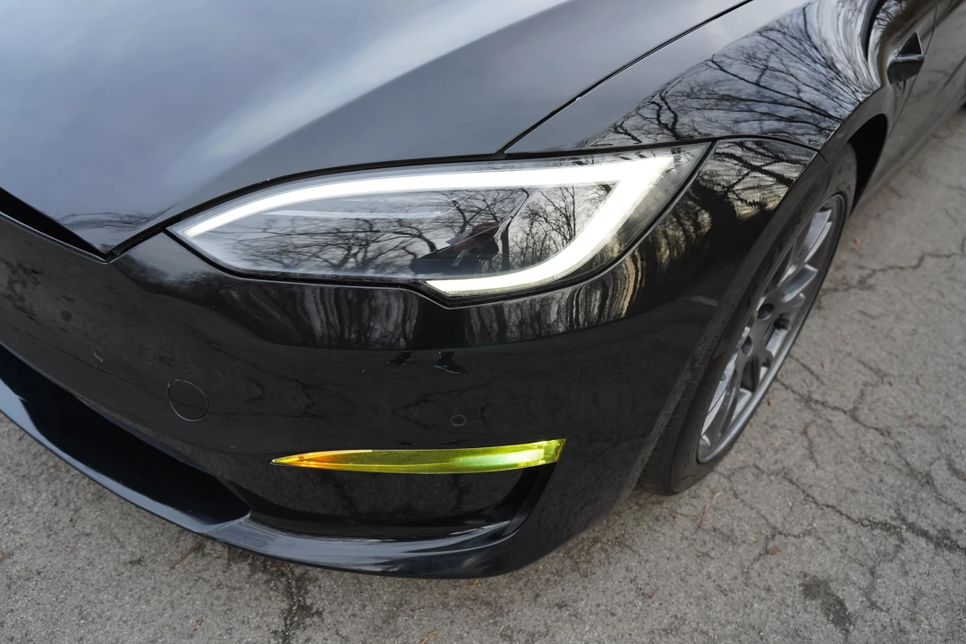 2022 Tesla Model S Plaid - Image 13 of 31