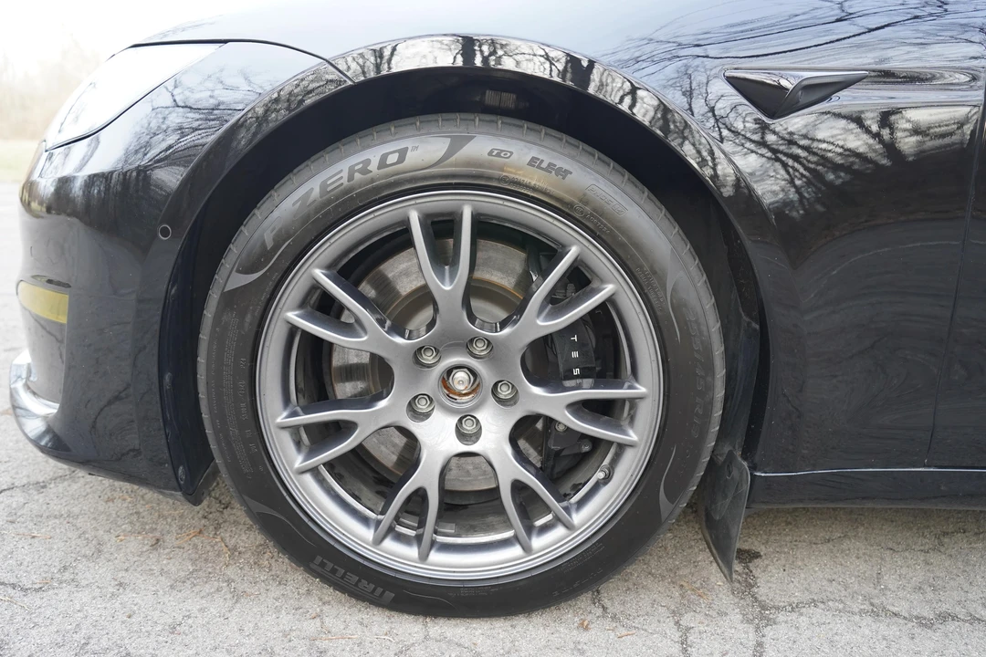 2022 Tesla Model S Plaid - Image 26 of 31