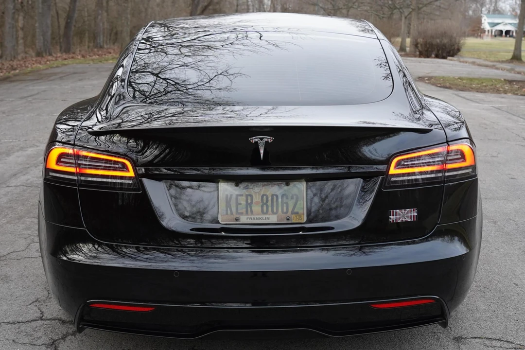 2022 Tesla Model S Plaid - Image 5 of 31