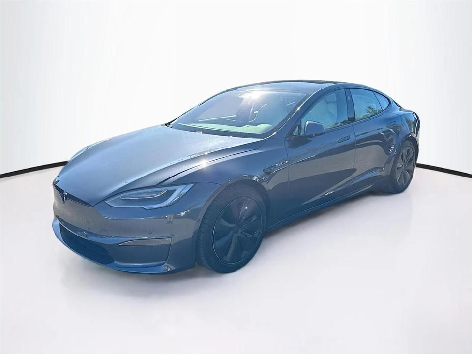 2022 Tesla Model S Plaid - Image 3 of 21
