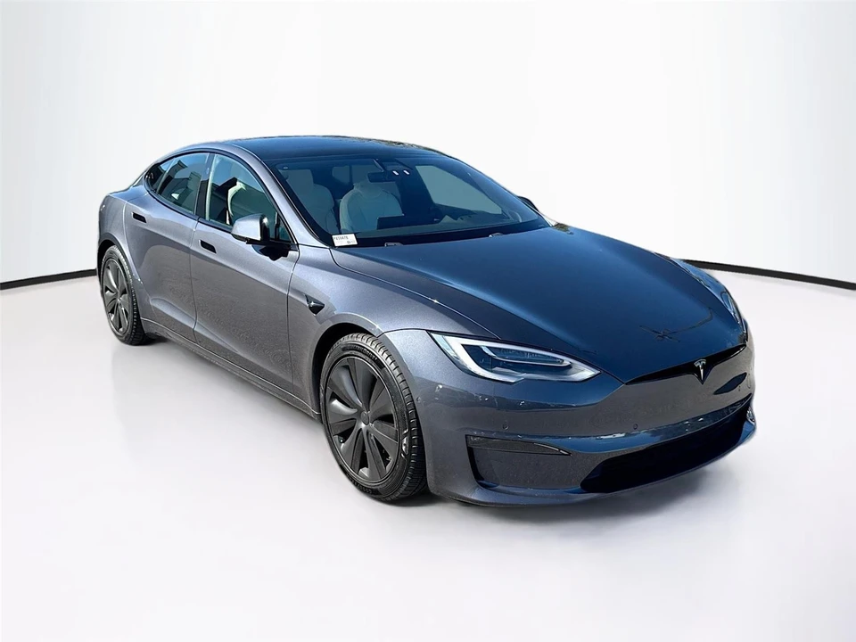 2022 Tesla Model S Plaid - Image 2 of 21