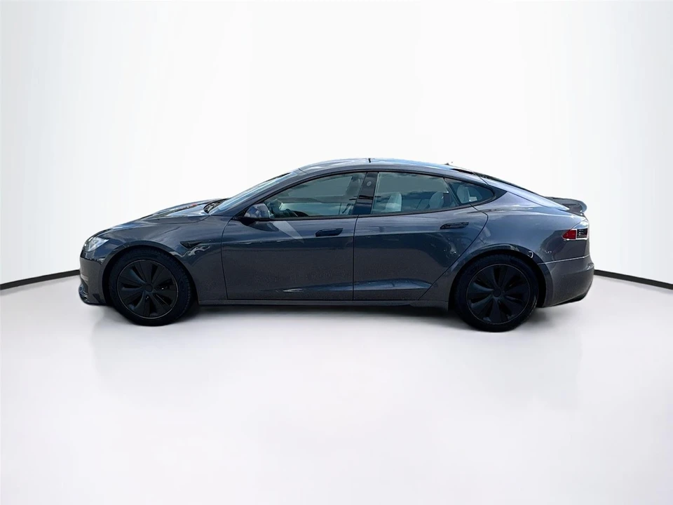 2022 Tesla Model S Plaid - Image 4 of 17