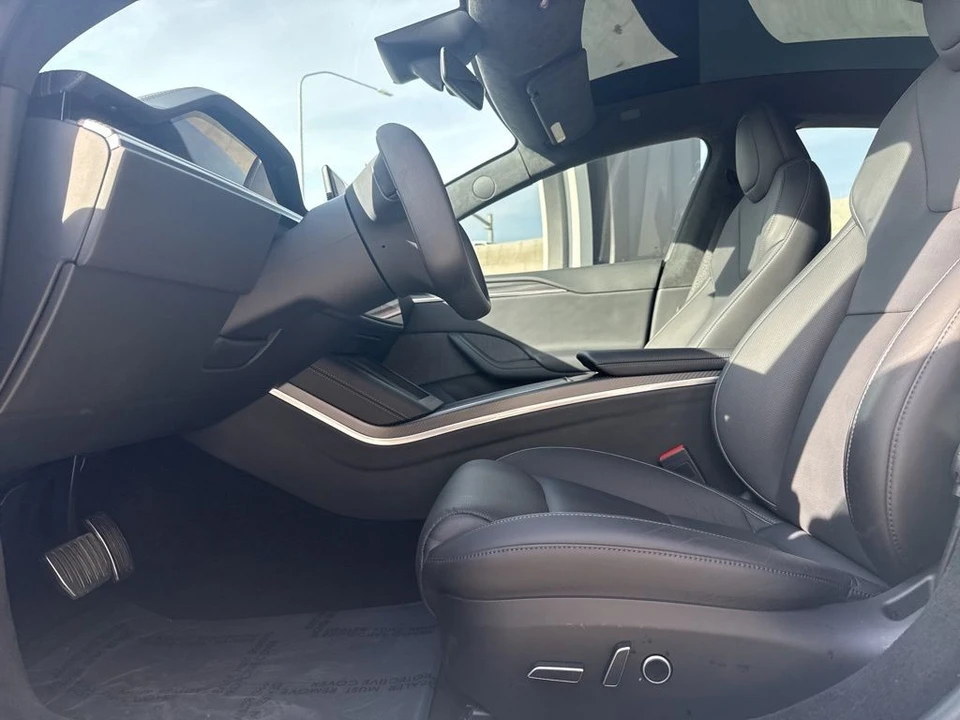 2022 Tesla Model S Plaid - Image 13 of 21
