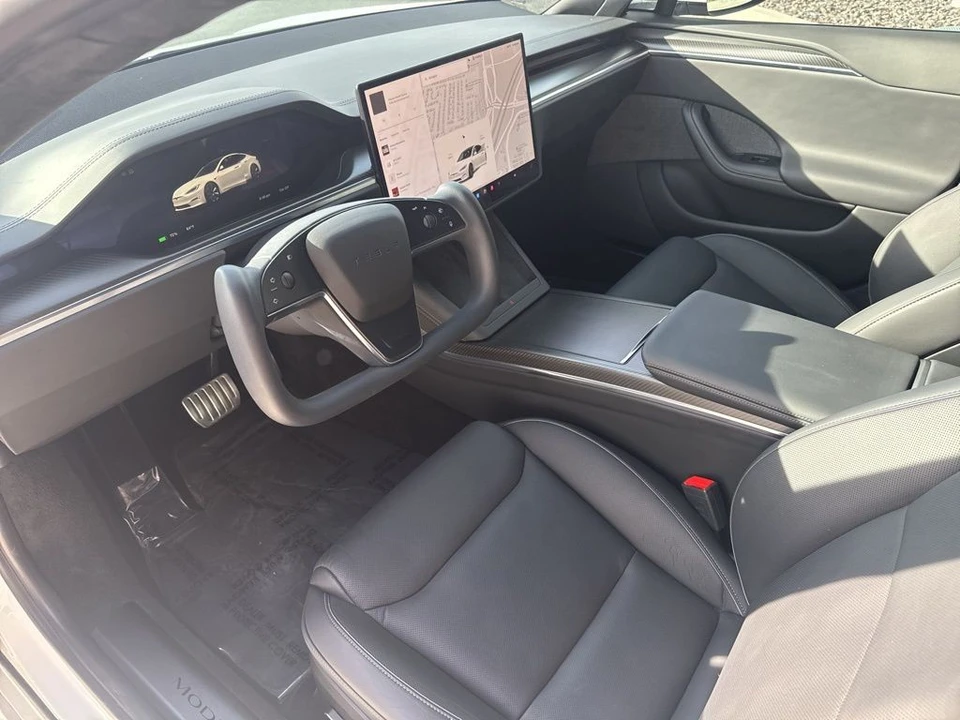 2022 Tesla Model S Plaid - Image 12 of 21
