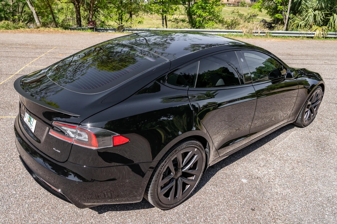 2022 Tesla Model S Plaid - Image 4 of 31