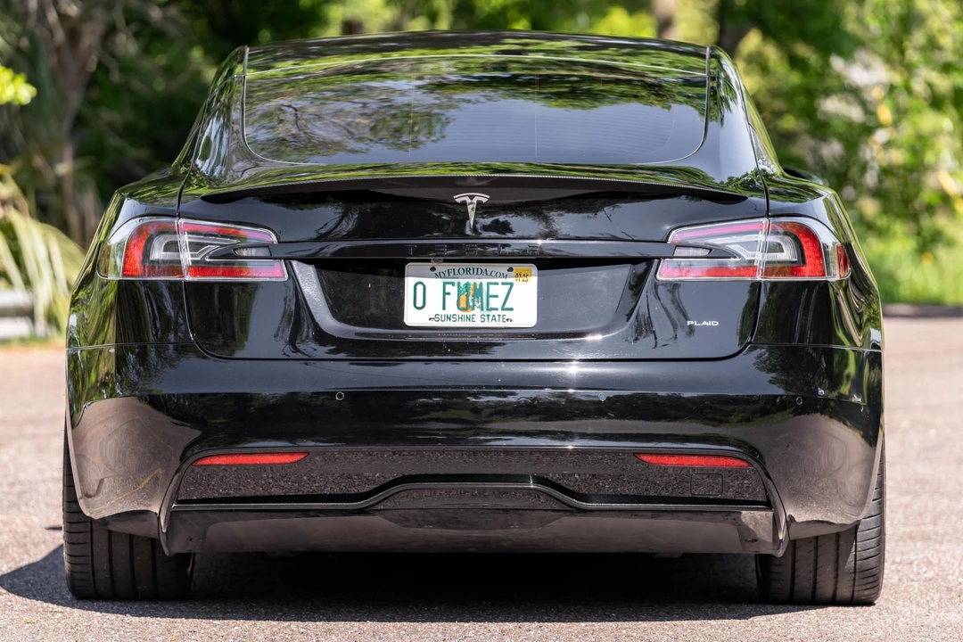 2022 Tesla Model S Plaid - Image 5 of 31