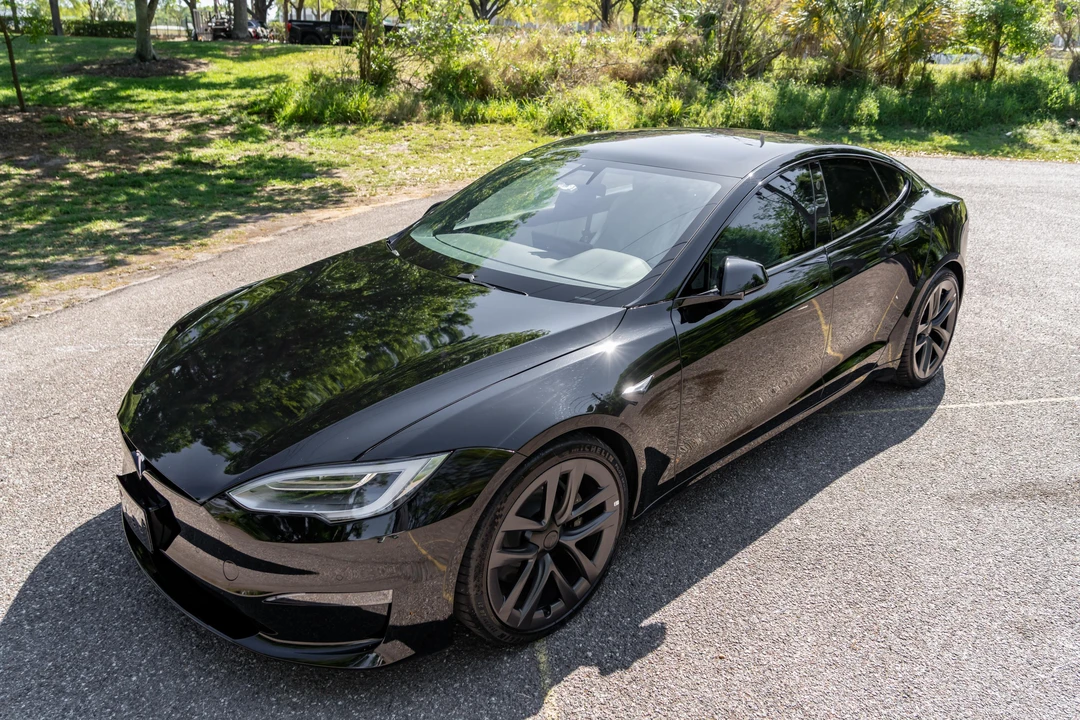 2022 Tesla Model S Plaid - Image 6 of 31