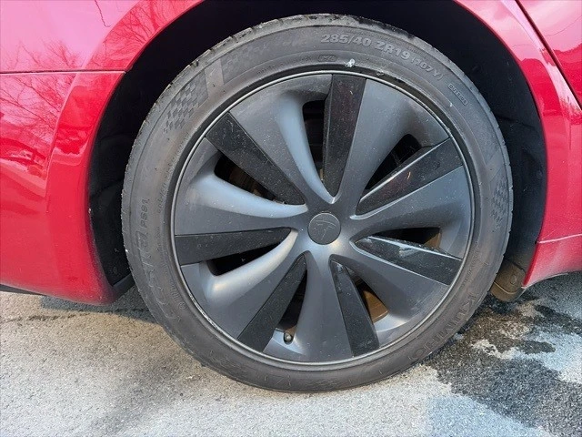 2022 Tesla Model S Plaid - Image 10 of 21