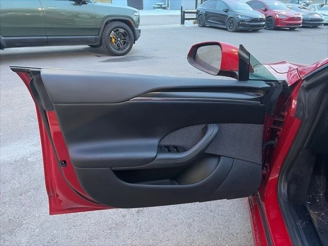 2022 Tesla Model S Plaid - Image 11 of 21