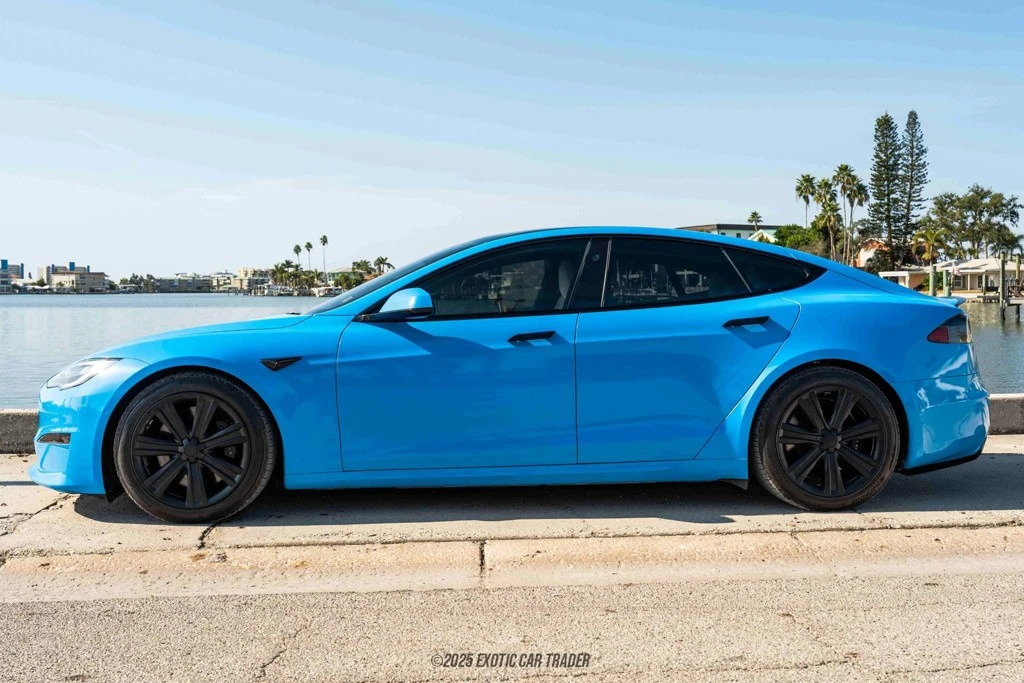 2022 Tesla Model S Plaid - Image 3 of 12