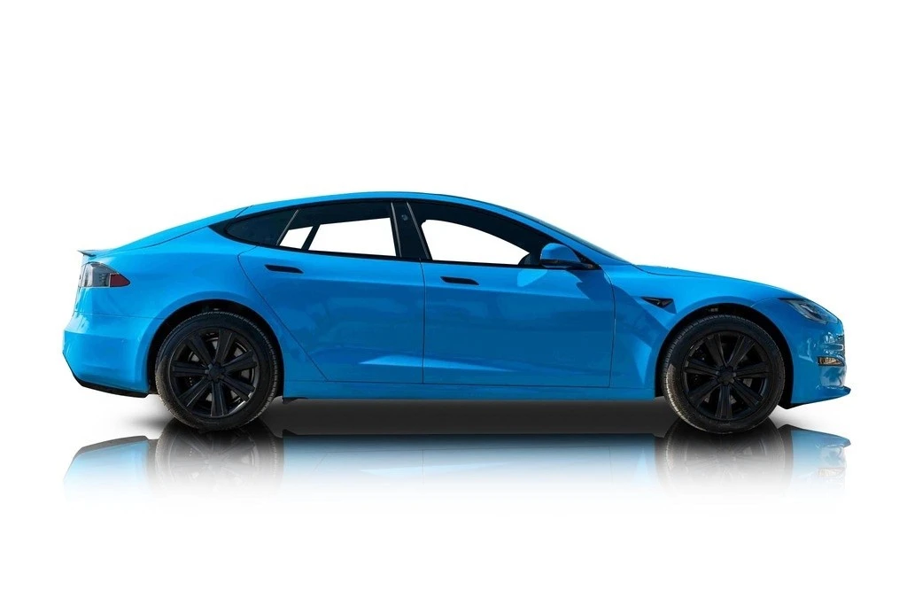 2022 Tesla Model S Plaid - Image 2 of 12