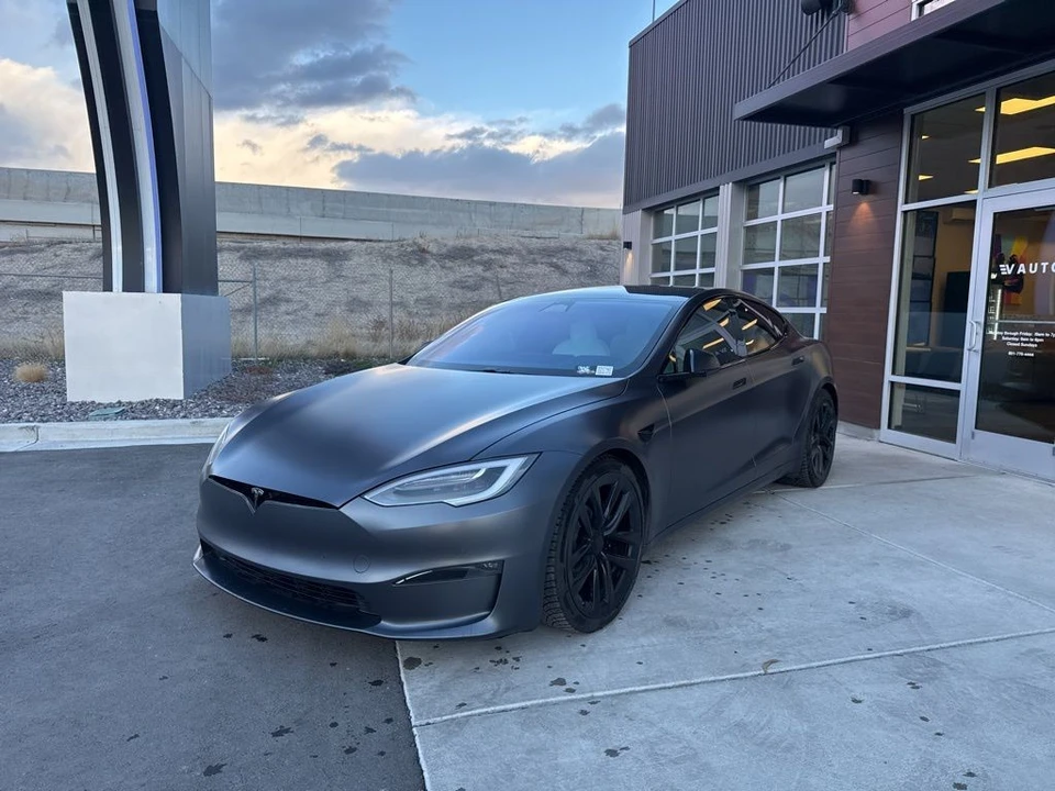 2022 Tesla Model S Plaid - Image 4 of 21