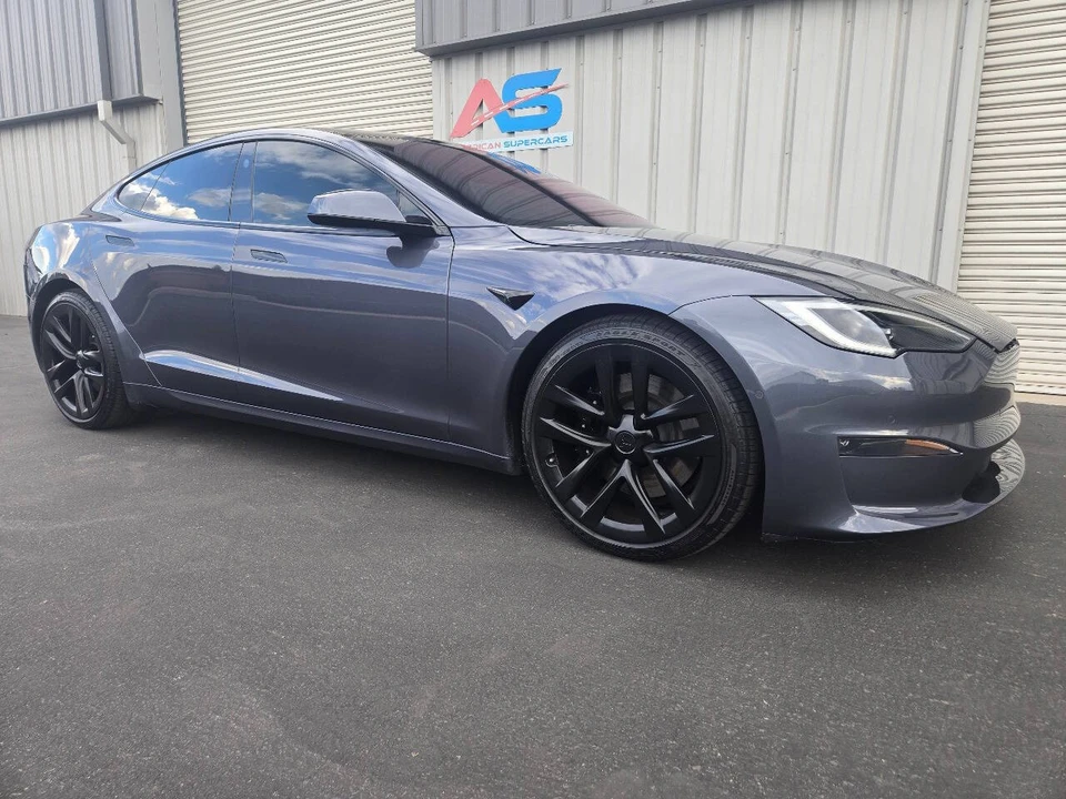 2022 Tesla Model S Plaid - Image 11 of 21