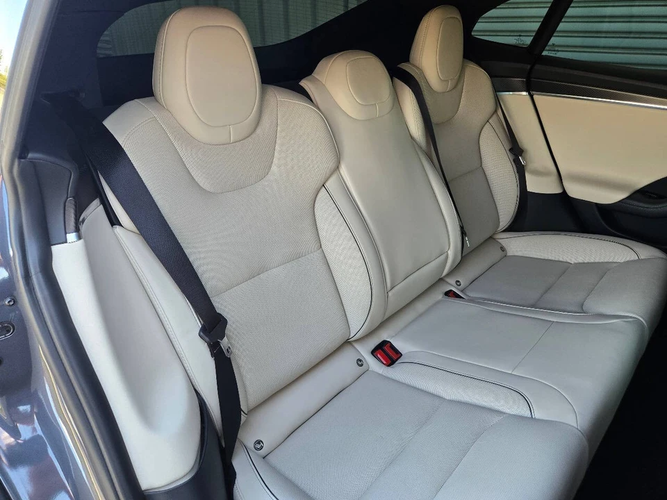 2022 Tesla Model S Plaid - Image 20 of 21