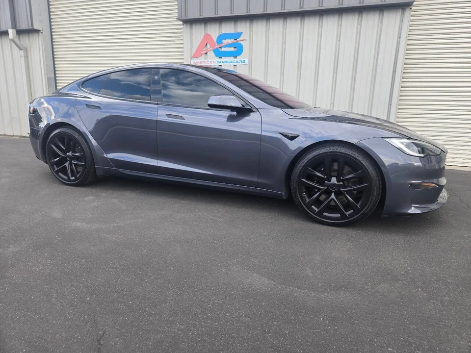 2022 Tesla Model S Plaid - Image 10 of 21