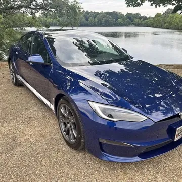 2022 Tesla Model S Plaid