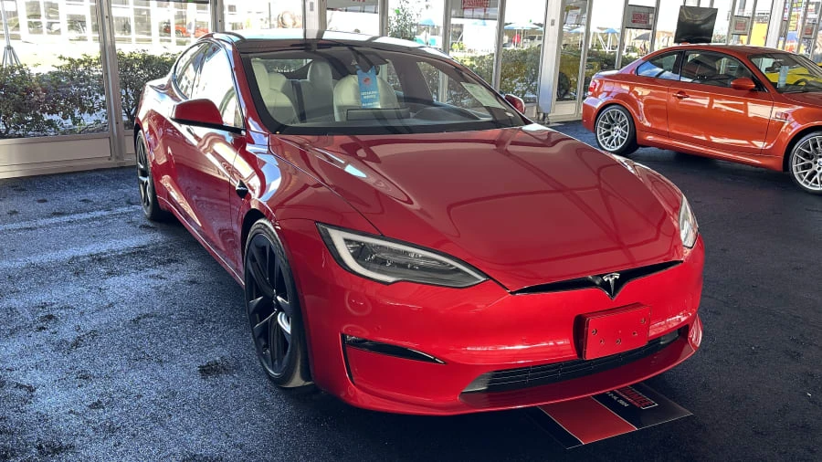 2022 Tesla Model S Plaid - Image 3 of 5