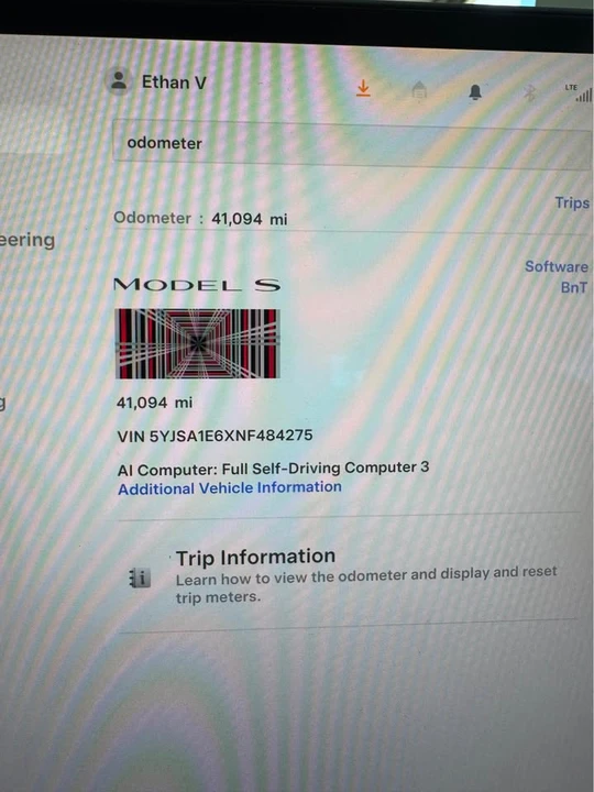 2022 Tesla Model S Plaid - Image 5 of 6