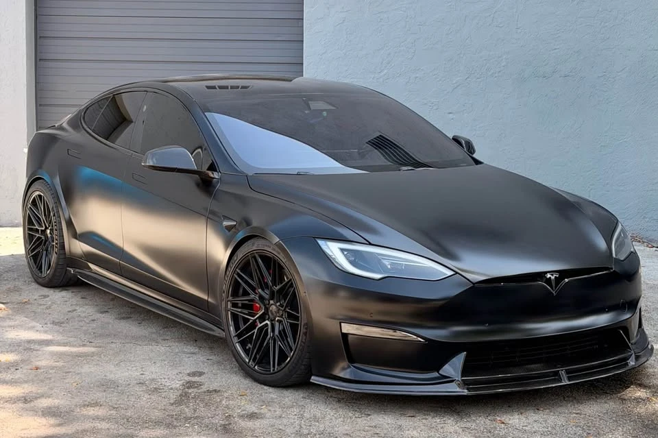 2022 Tesla Model S Plaid - Image 3 of 11