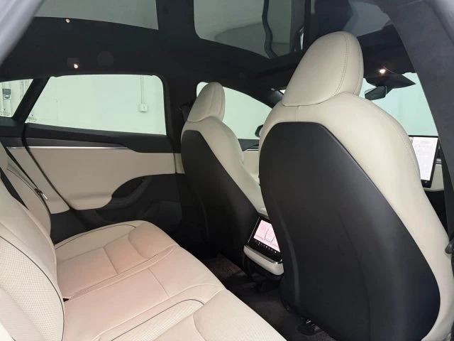 2022 Tesla Model S Plaid - Image 18 of 21